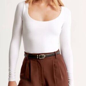 Abercrombie Long-Sleeve Seamless Fabric Scoopneck Bodysuit, White, size Small